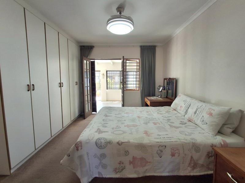 3 Bedroom Property for Sale in Britannia Bay Western Cape